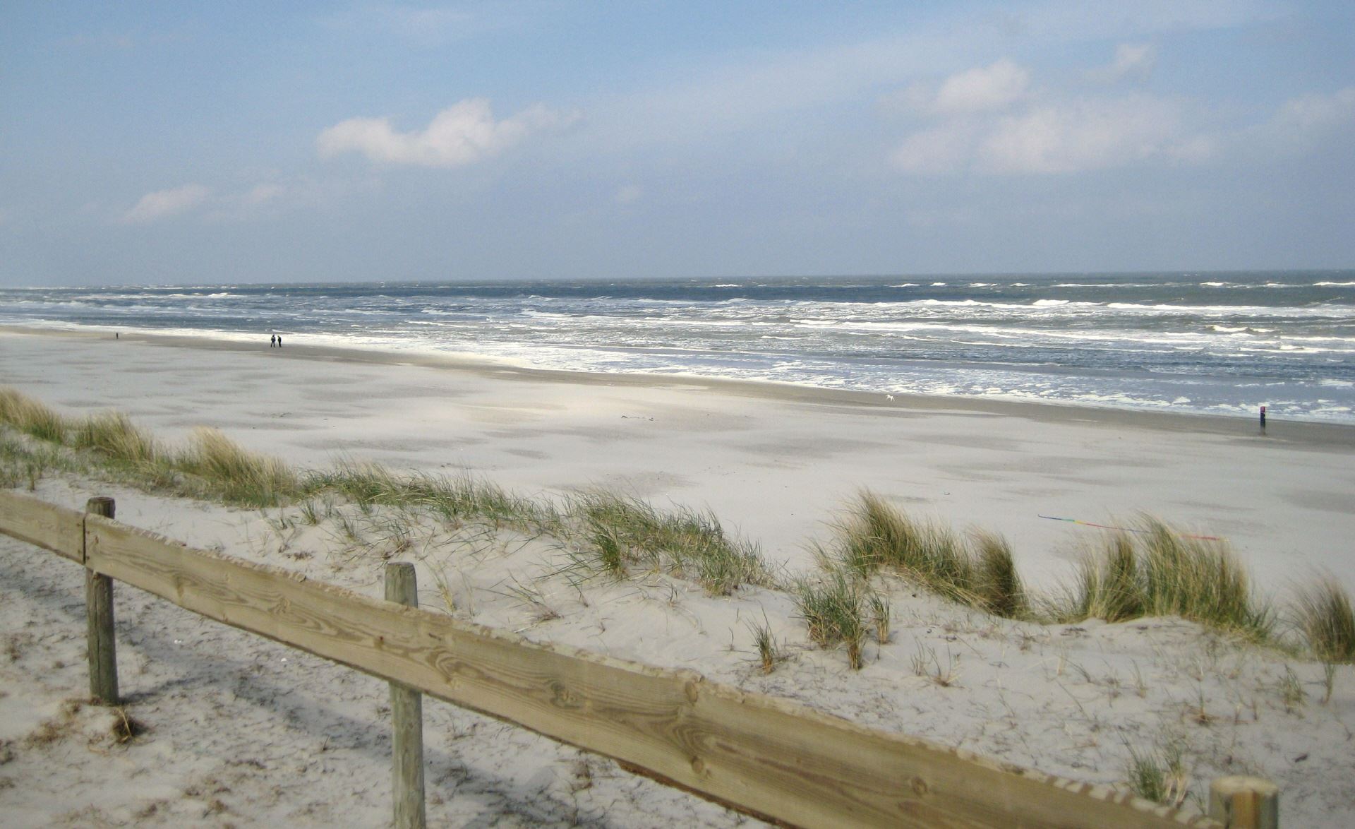 Kilometer feinster Sandbadestrand auf Ameland